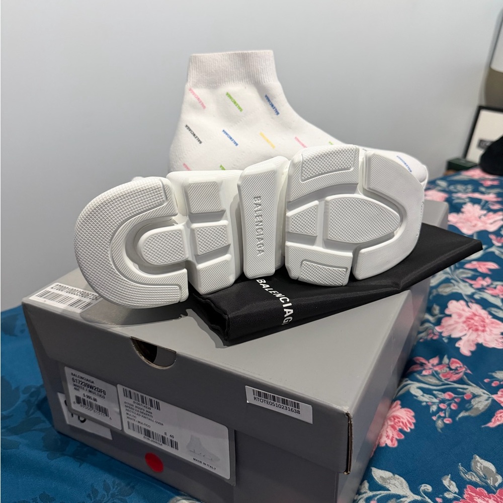 Balenciaga Speed 2.0 Sneaker All Over Logo - White Multi - Picture 6 of 7